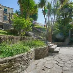 2 Bedroom Awesome In Apartamento