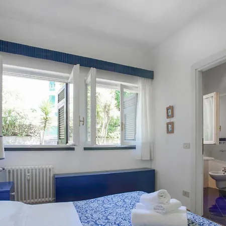 2 Bedroom Awesome In *