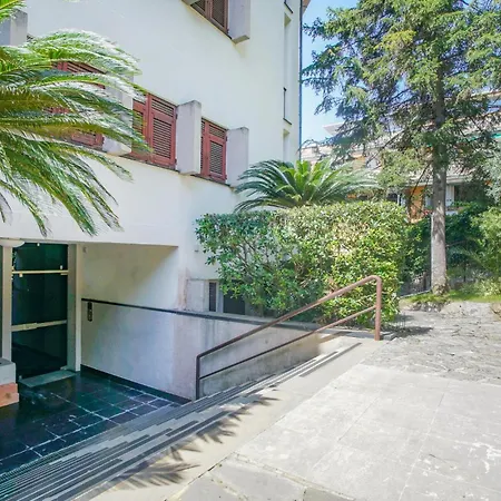 2 Bedroom Awesome In Rapallo