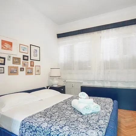 2 Bedroom Awesome In *