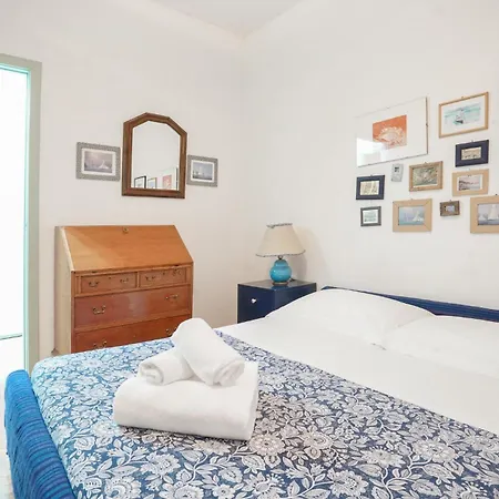 2 Bedroom Awesome In * Rapallo