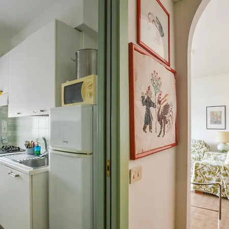2 Bedroom Awesome In Appartement Rapallo