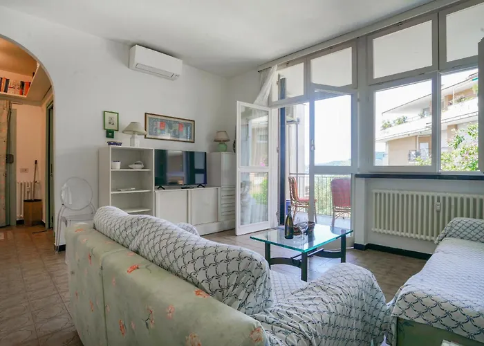 2 Bedroom Awesome In Appartement *